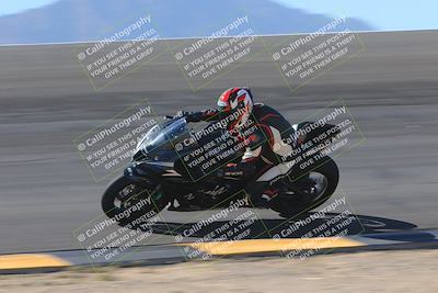 media/Nov-06-2023-Moto Forza (Mon) [[ce023d0744]]/2-Advanced Group/Session 2 (Bowl Speed Pans)/